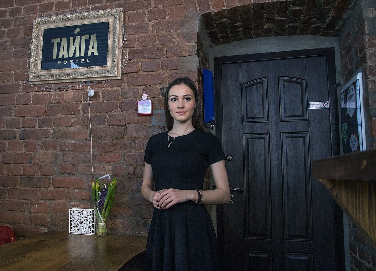 Алена Енова не только владеет хостелом «Тайга Hostel&Hotel», но и управляет еще пятью гостиницами / Фото: Metagazeta.ru/Анатолий Трофимов