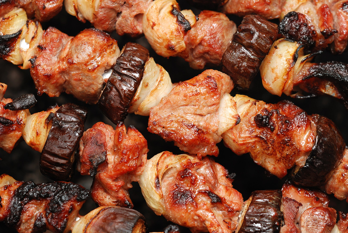 https://hotgeo.ru/uploads/posts/2019-07/1563194908_meat_products_shashlik_428982.jpg