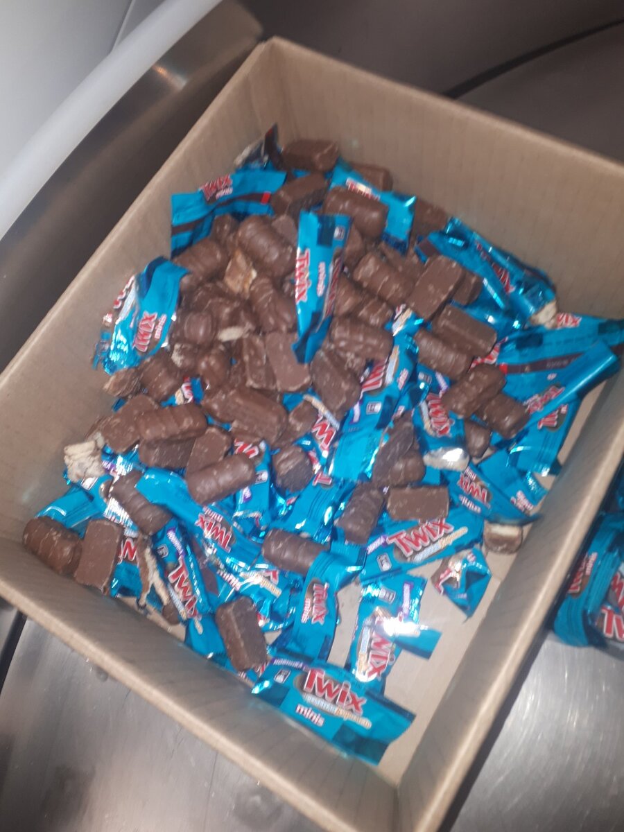 С виду все красиво и не опасно а на самом деле ужасно.