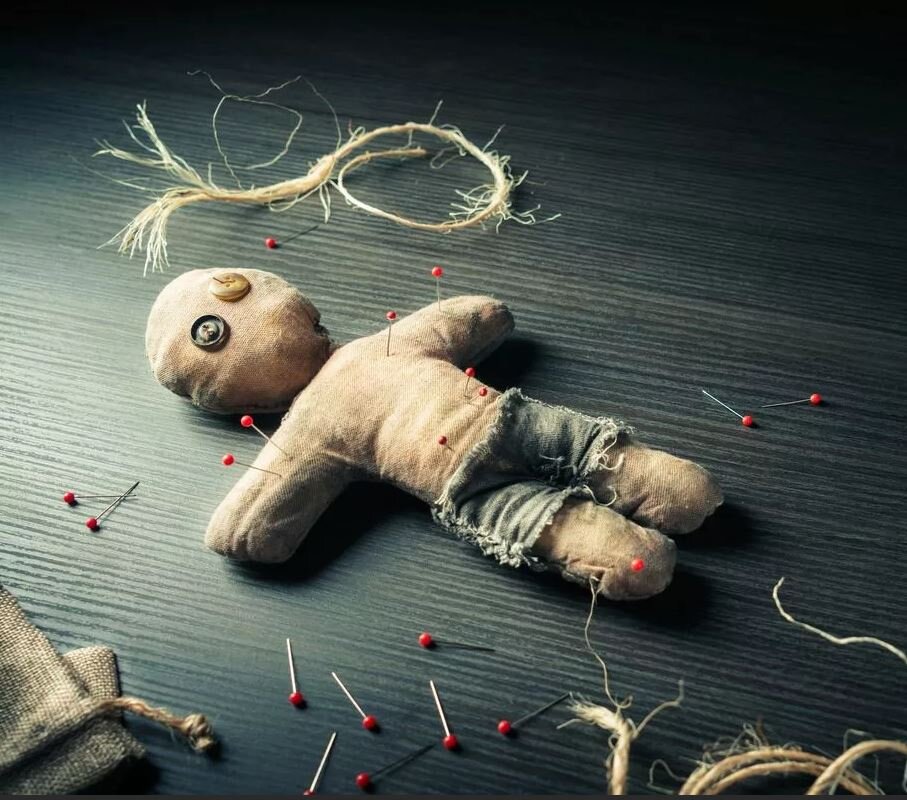 Вольт для наведения порчи.