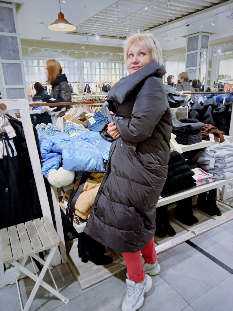 Цена пуховика 8000