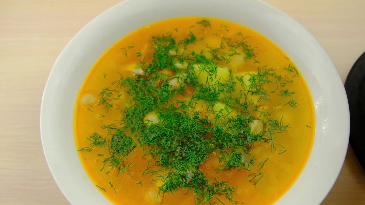 Наваристый суп с фасолью и курицей, который я часто готовлю на обед