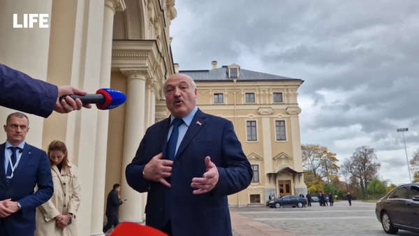 Лукашенко рассказал о безопасности на западных границах РФ и Белоруссии. Видео © LIFE