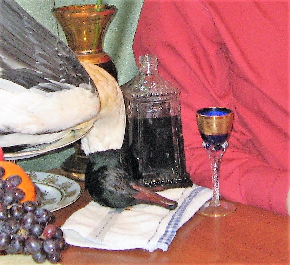 Рюмочка портвейна будет уместна и к праздничному столу. Фото автора