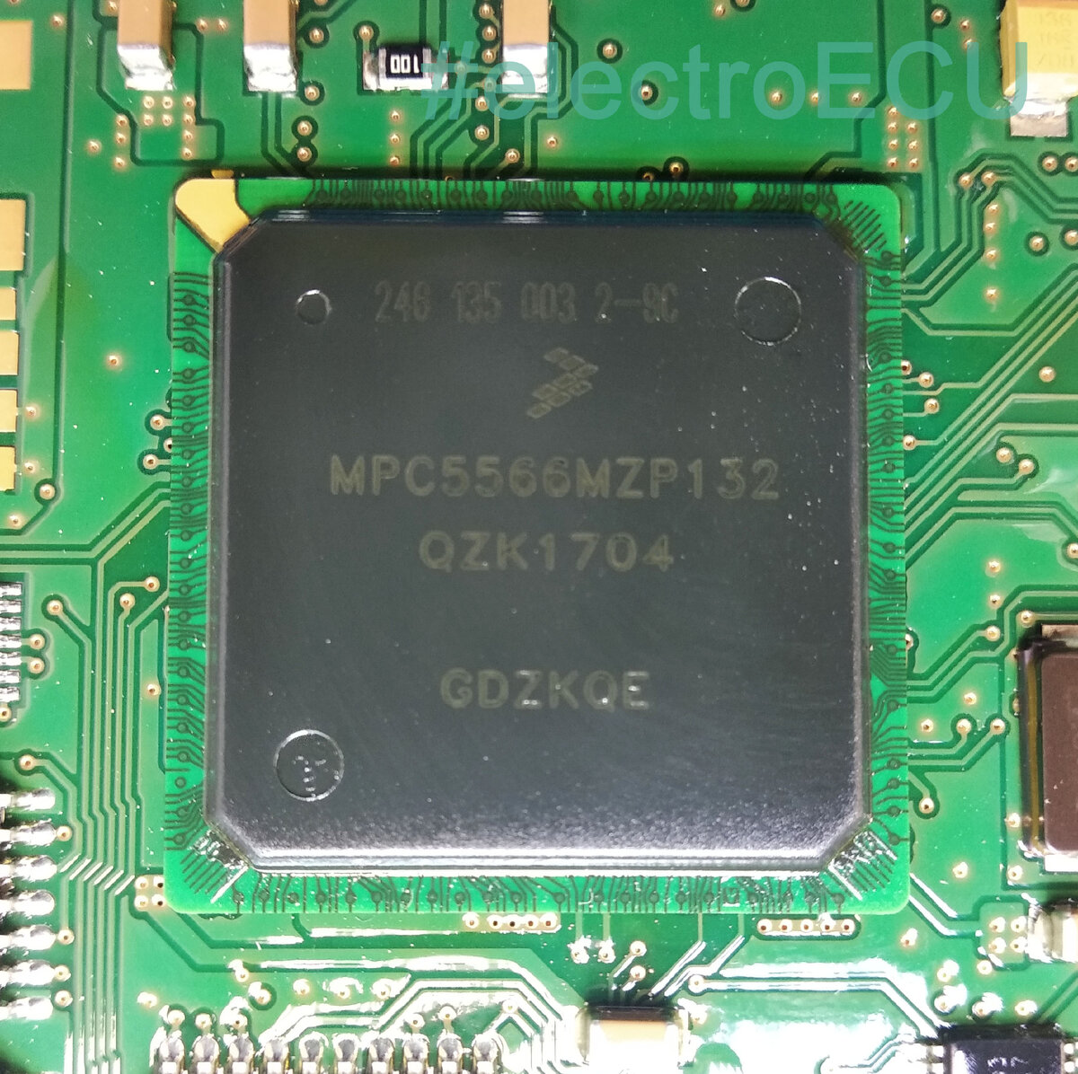 Центральный микроконтроллер MPC5566MZP