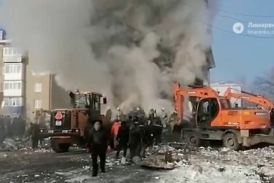    Взрыв в жилом доме на Сахалине ©Скриншот