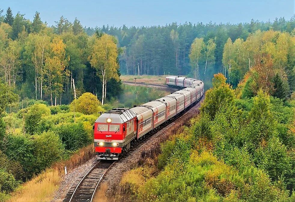  Сейчас протяжённость железнодорожных путей общего пользования в республике составляет 2100 километров, а плотность железнодорожной сети составляет 1,21 километра пути на 100 квадратных километров...