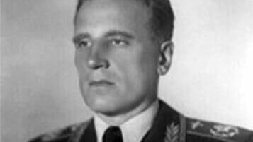     Мемориальную доску Главному маршалу авиации Александру Голованову установят в центре Нижнего Новгорода 23 декабря. Об этом рассказали в пресс-службе гордумы.