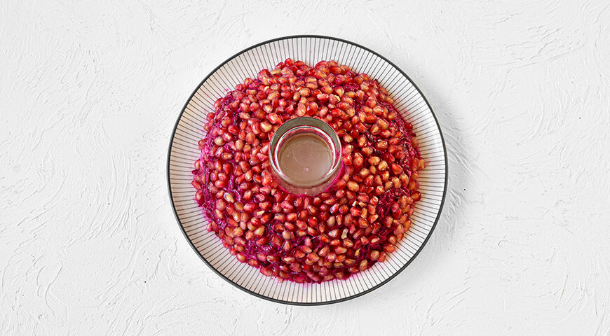 гранатовый браслет салат с свининой. гранатовый браслет с свининой. гранатовый браслет салат. садат " гранатовый браслет. гранатовый браслет с свининой.