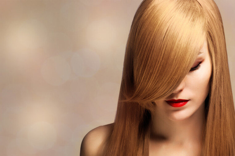 Полировка делает волосы идеально гладкими, блестящими и послушными.