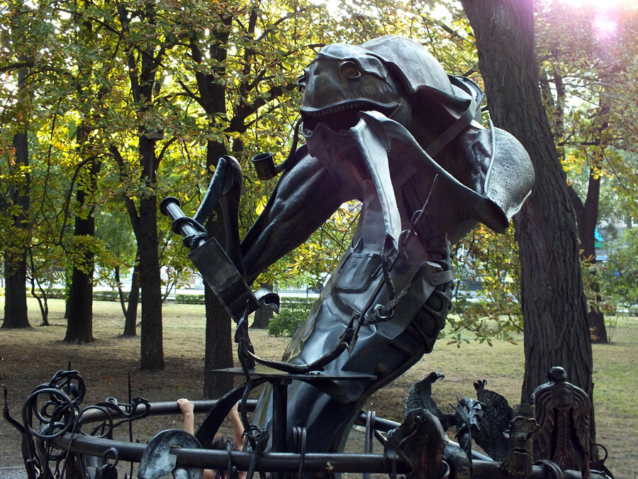 Парк металлических сказок в Донецке: уникальные кованые фигуры, ожившие в руках мастеров