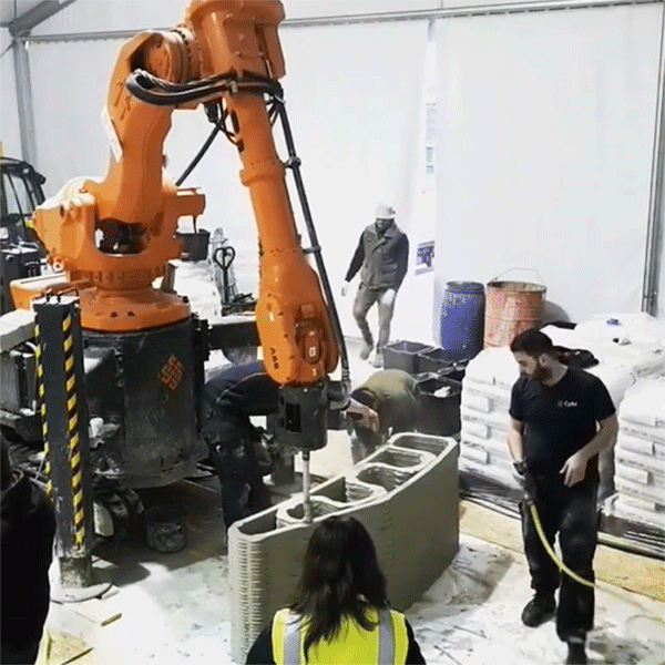 Архитектурная фирма CLS Architetti в Милане 3-D печатает дома с одной семьей, используя бетонный принтер CyBe. ФОТОГРАФИЯ: CYBE CONSTRUCTION