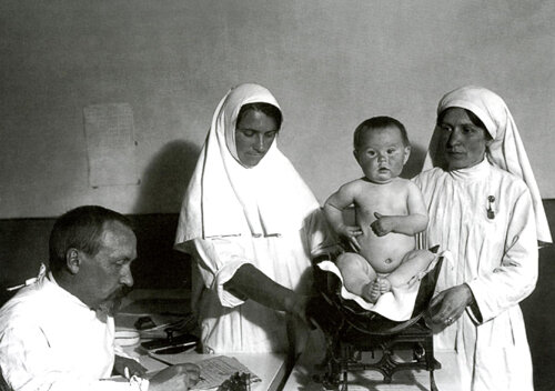 Медсестры, 1923 г. 