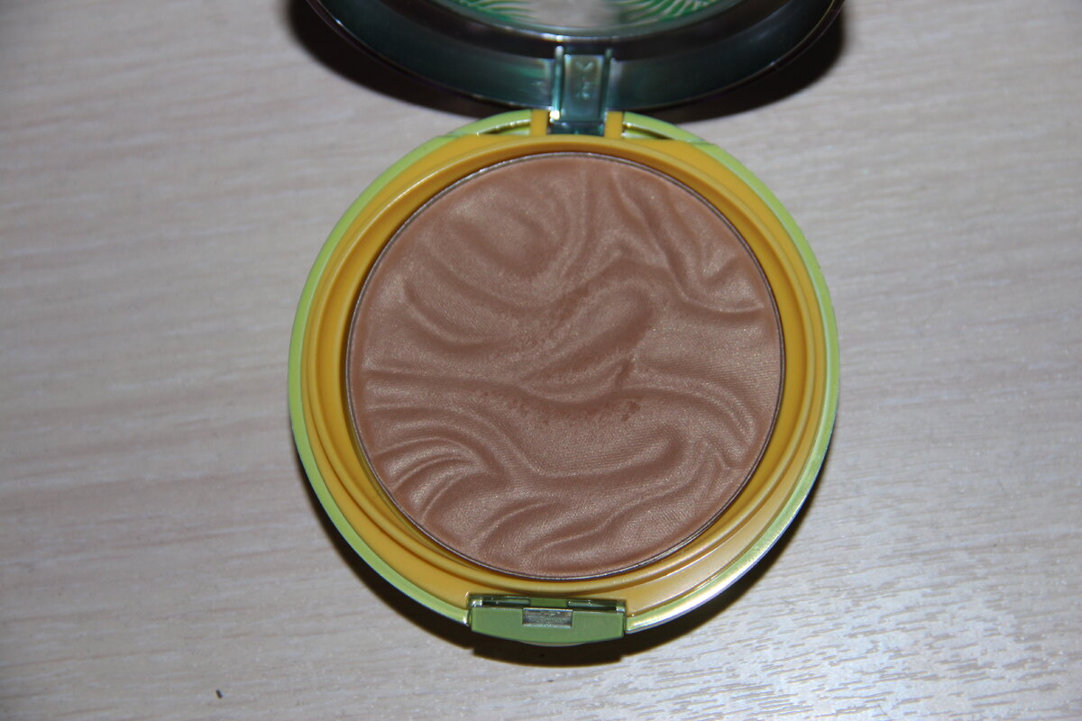 "Light Bronzer"