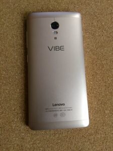 Смартфон lenovo vibe p1m 2 gb / 16 gb 4g lte белый