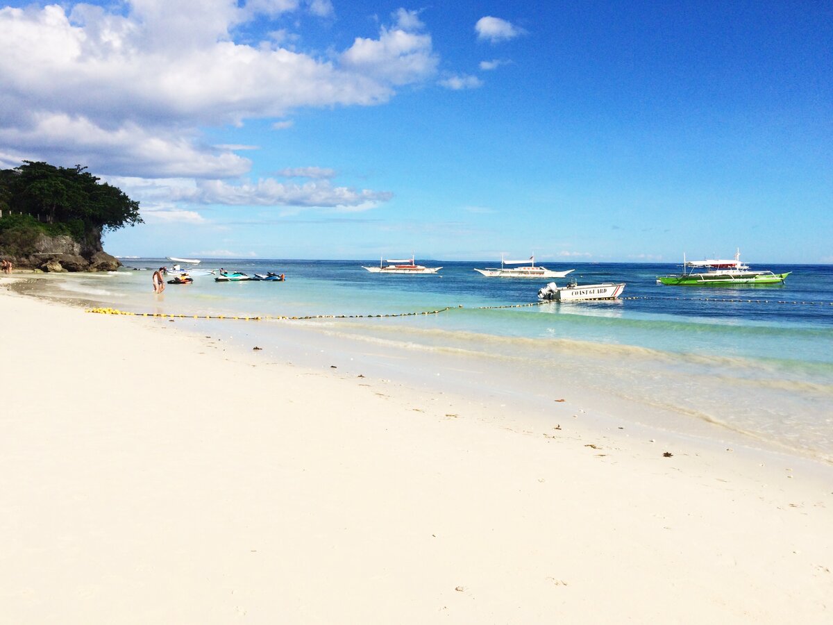 Пляж Алона (Alona beach), Панглао, Бохоль, Филиппины