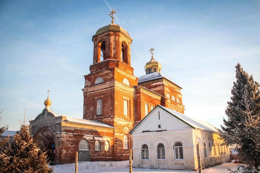 Погода в селе покровском свердловская область. Село Покровское Артемовский район Свердловская область. Свердловская область село Покровское Артемовский район Церковь. Покровское Свердловская область Артемовский район село Покровское. Церковь села Покровское Артемовский район.