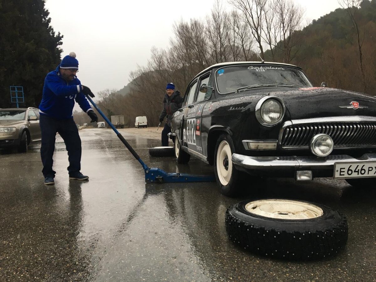 Смена резины перед перевалом