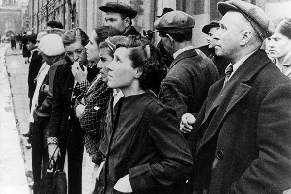 Фото: Евгений Халдей / Voller Erst / dpa-Zentralbild / Globallookpress.com