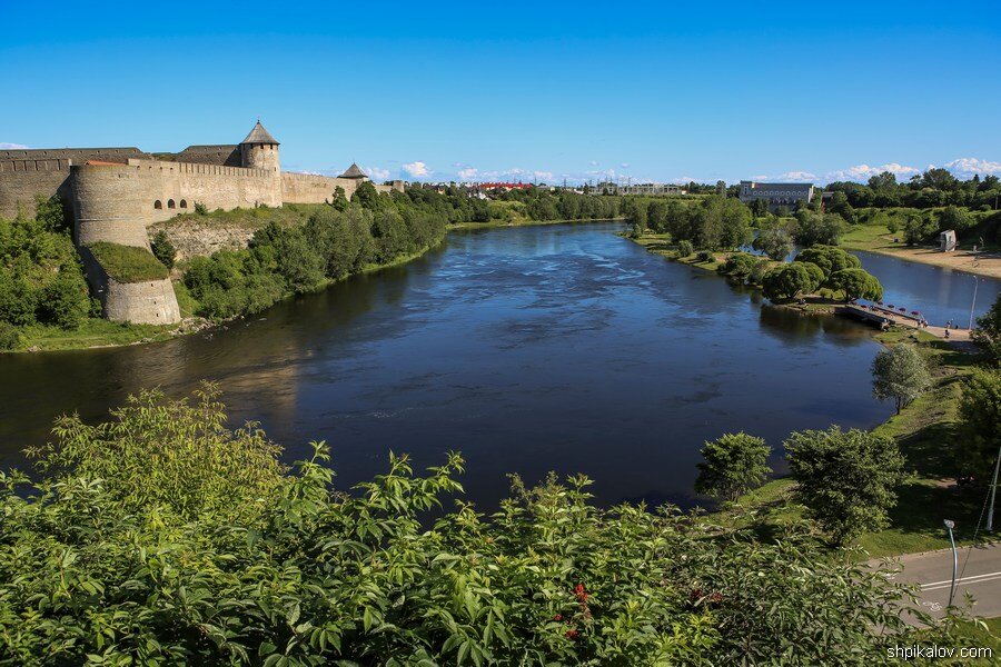 Контрольно следовая полоса на границе фото