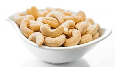 Второй завтрак - персик 2 шт./нектарин + кешью 20 гр.