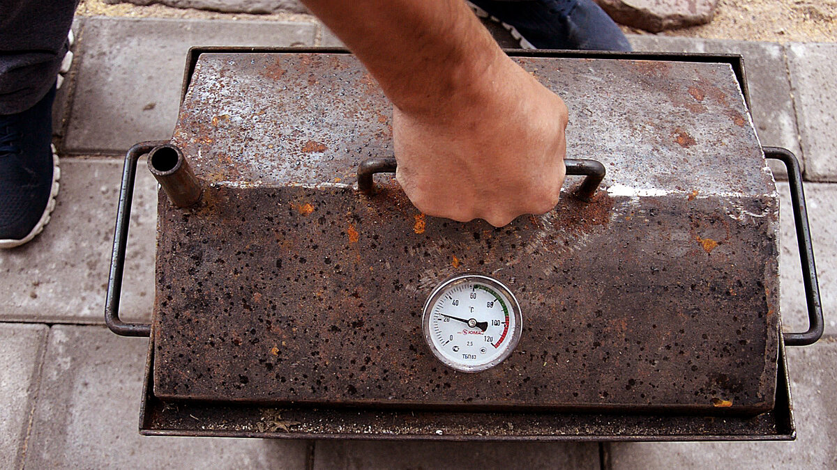 Коптильня горячего копчения продуманной конструкции