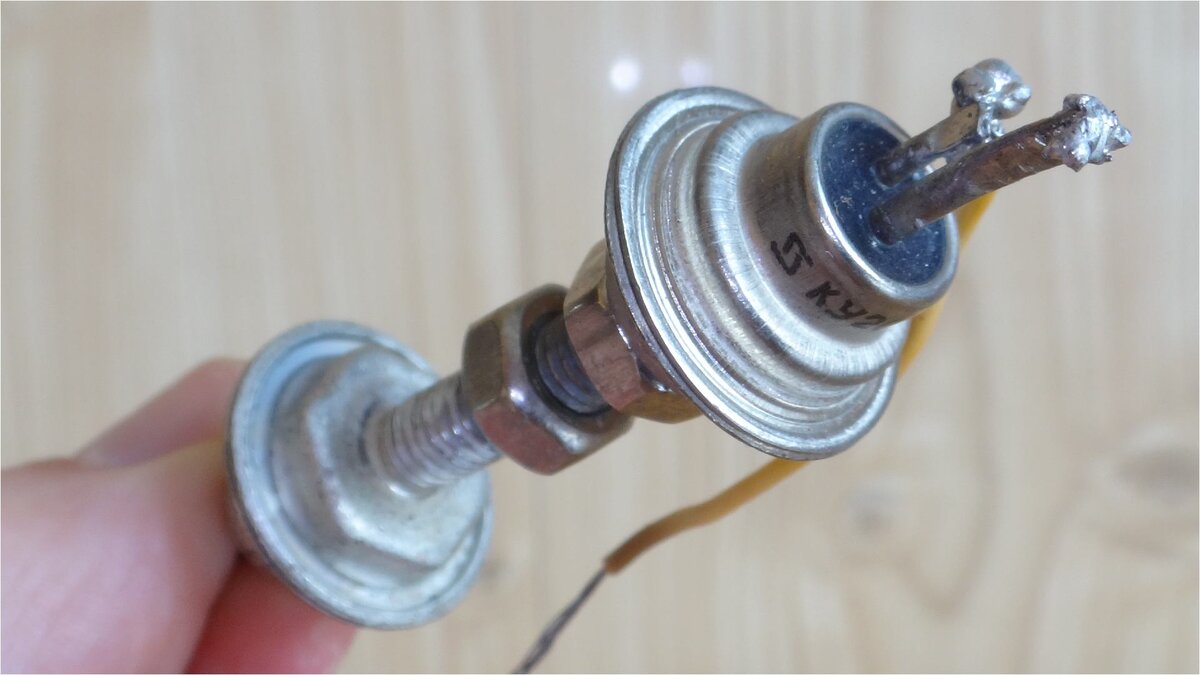 СХЕМЫ УПРАВЛЕНИЯ ТИРИСТОРОМ КУ202М | Дмитрий Компанец | Дзен