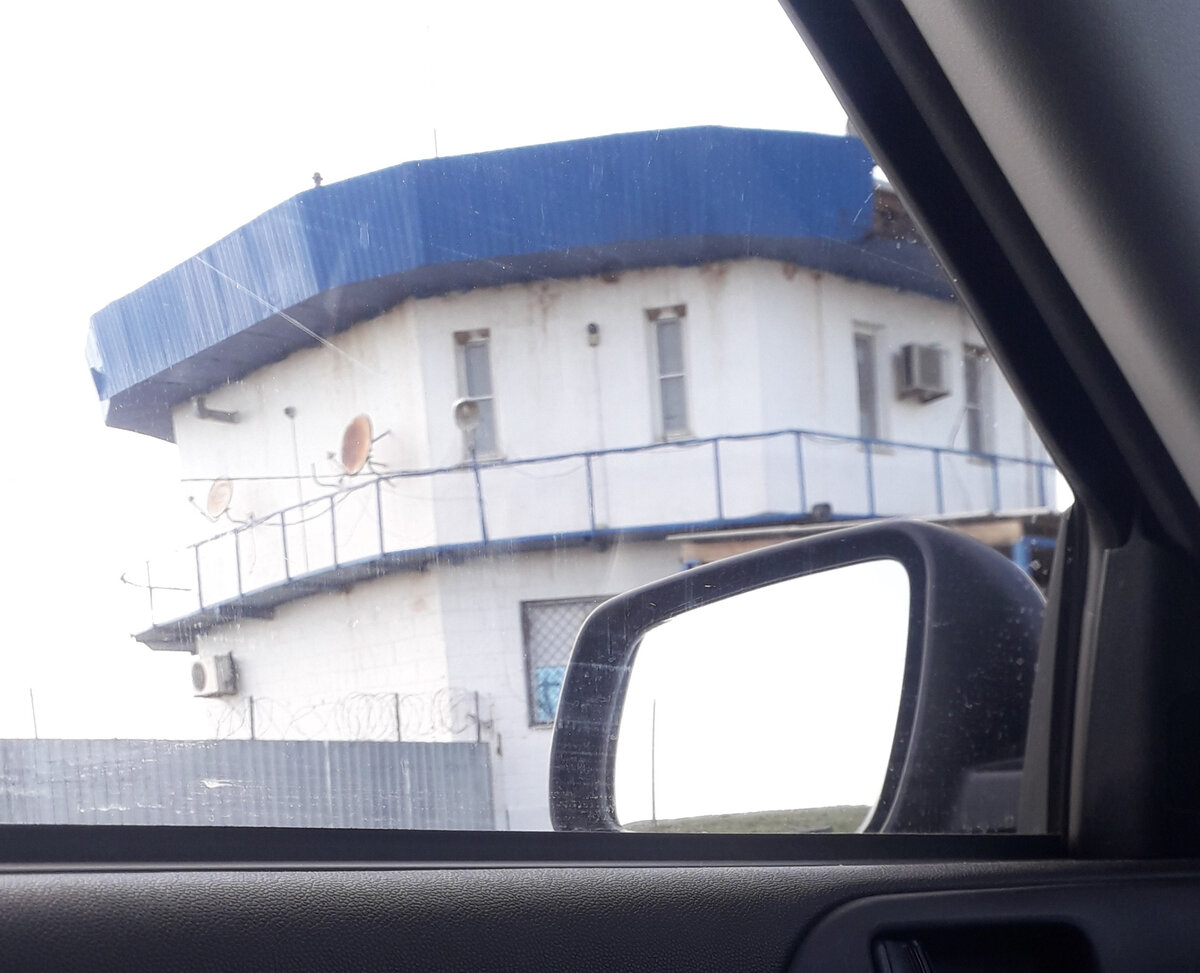 Тот самый пост ДПС на границе Калмыкии и Дагестана.