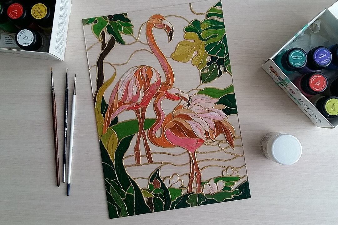 Когда я беру краски в руки - я обо всем забываю.