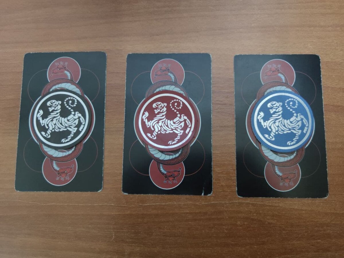 Три позиции, выберите пожалуйста интуитивно одну.