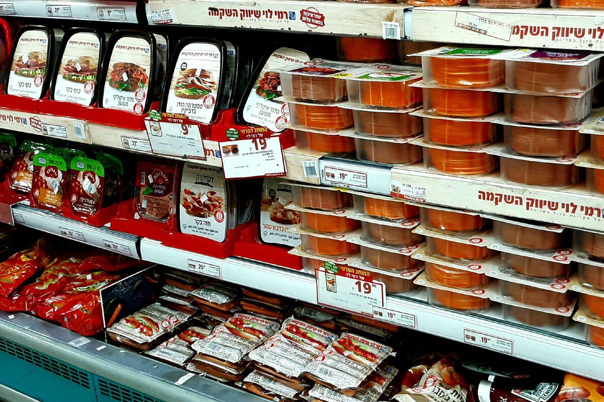 колбасы и ветчина из курицы и индейки