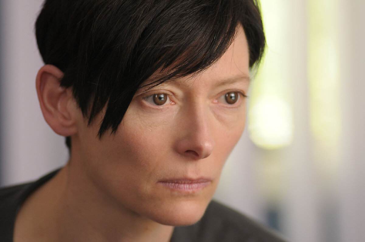 Актриса Тильда Суинтон, сыгравшая мать Кевина - Еву