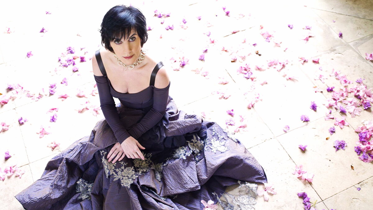 Enya