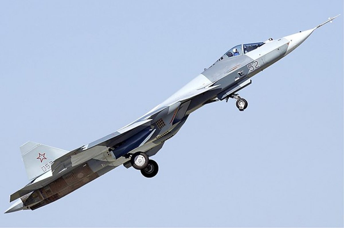    Истребитель Су-57 могут оснастить ракетами дальностью до 300 км