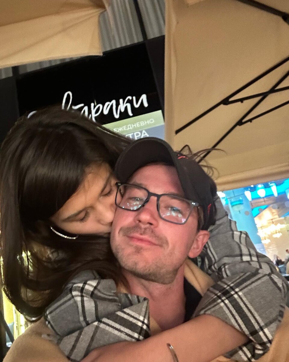    Александр Петров сыграл свадьбуСоцсети Александра Петрова