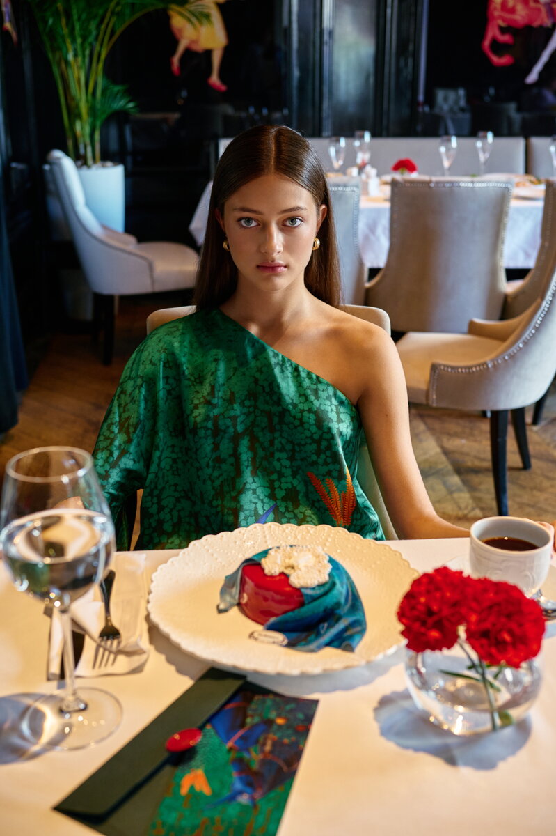     Alena Akhmadullina Atelier x Гранд-кафе Dr.Живаго