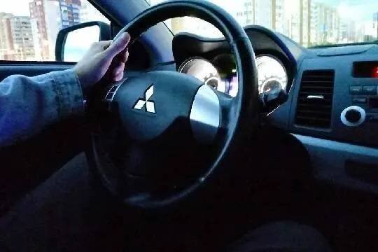    Финская таможня: некоторые категории граждан могут въезжать в страну на машинах с российскими номерами