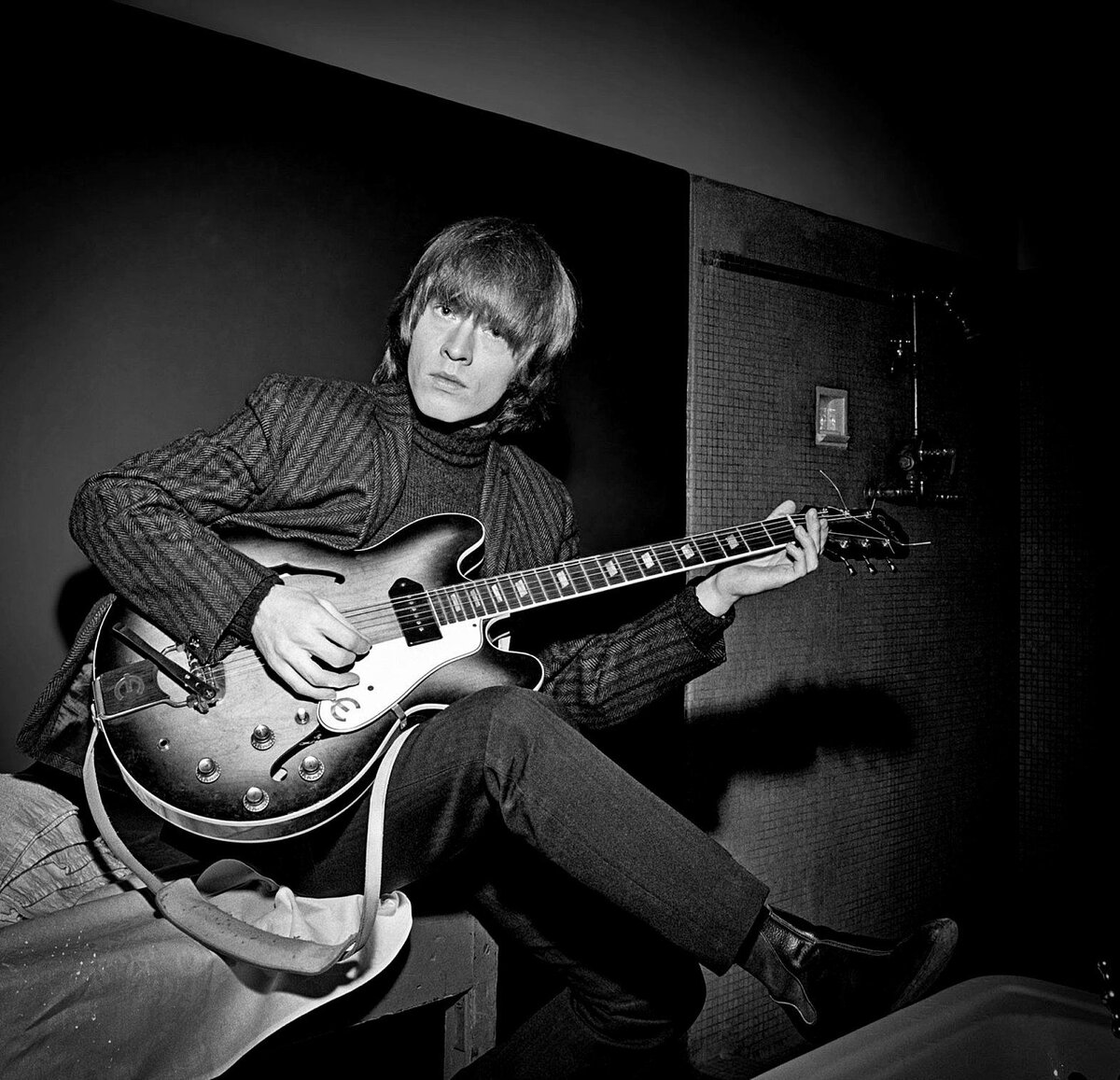 Брайан Джонс