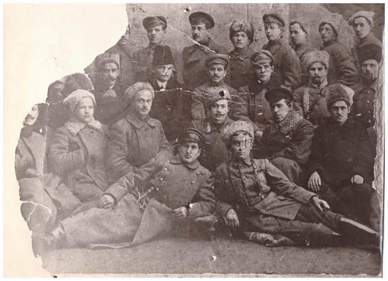 Фотография. Фотокопия. Чекисты г. Осташкова. / Тверской государственный объединённый музей - Осташковский краеведческий музей / goskatalog.ru