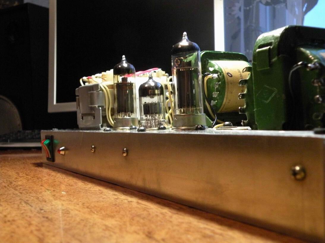 Шасси из дюраль алюминия для гитарного оконечника