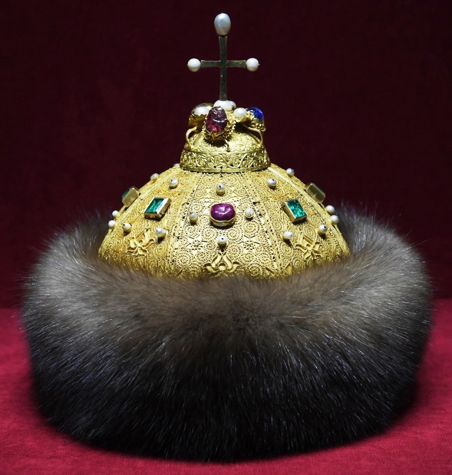 Шапка Мономаха. Фронтальное изображение