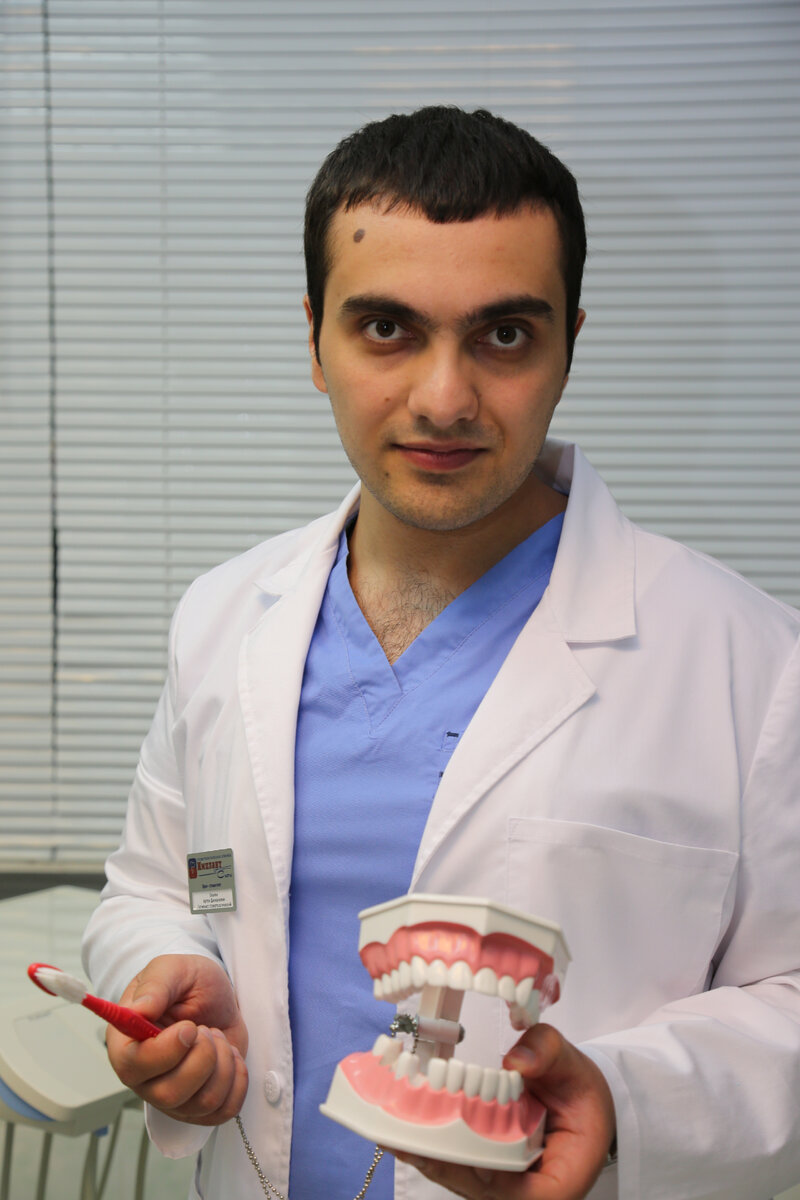 Гигиена зубных протезов