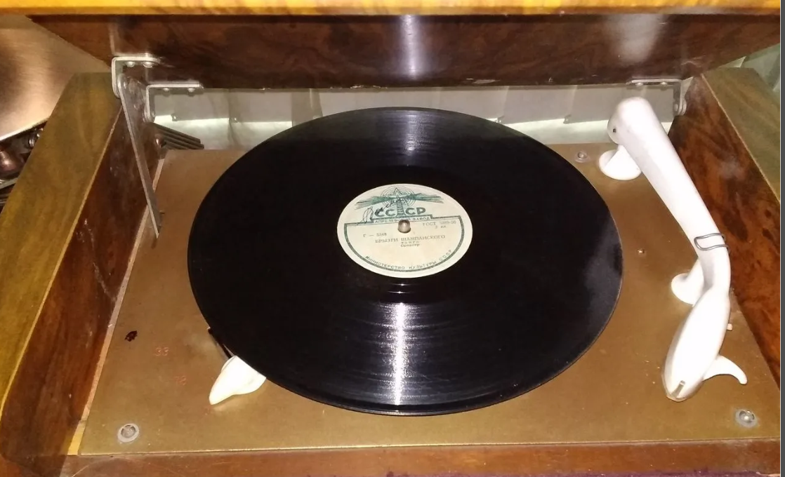 Радиолы СССР. "Рекорд 60" Неприметный старичок | Попов 🔃 Маркони | Дзен