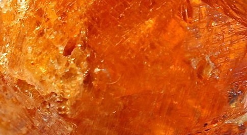 Гранат спессартин (фрагмент)