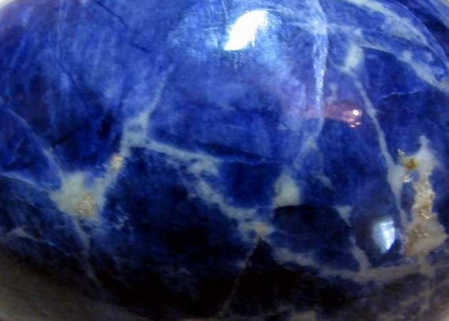 Содалит (фрагмент)