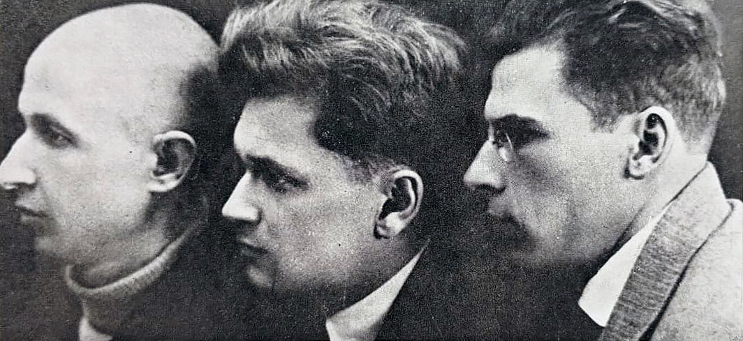 Кукрыниксы. Источник: Книга «Наброски по памяти», Соколов Н. А., Москва, Искусство, 1987 г., стр. 38.