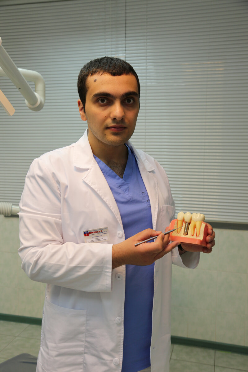 Модель зубного импланта