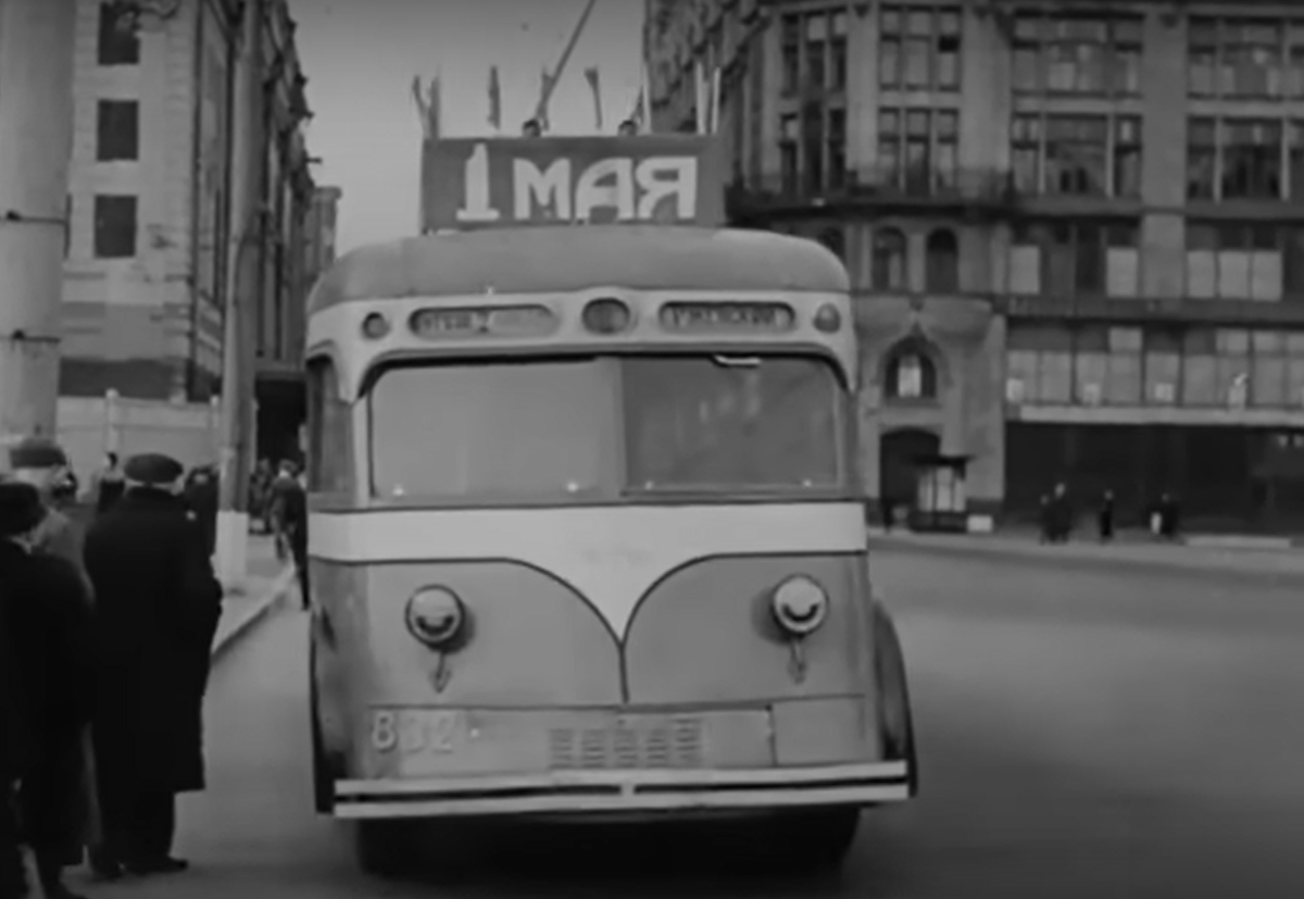 Кадр из фильма "Вариант «Омега»", творческое объединение "Экран", 1975 г. 