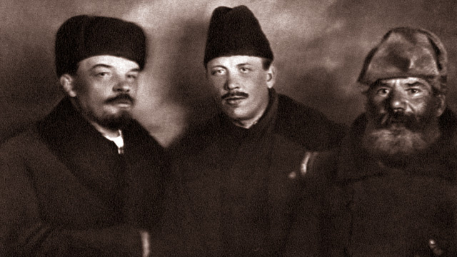 Владимир Ленин, Демьян Бедный и Федор Панфилов на VIII съезде РКП (б). Москва, 18–23 марта 1919 года