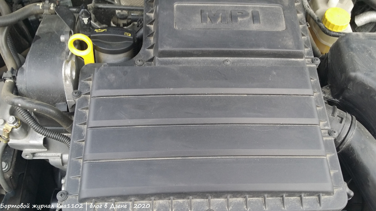 В моём Volkswagen Polo двигатель 1.6 MPI CWVA EA211. Автор фотографии kua1102